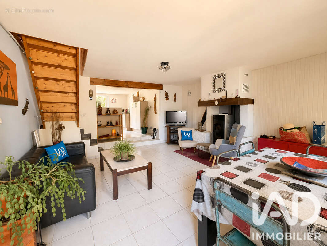 Maison 70 m² à Agon-Coutainville  - photo 4