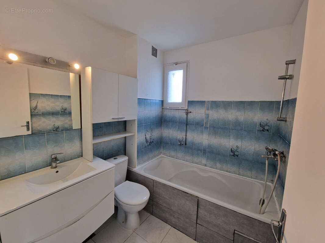 Maison à VILLEMOUSTAUSSOU