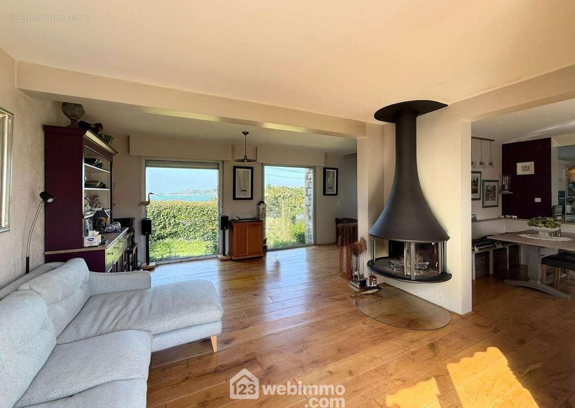 Maison 125 m² à Tredrez-Locquemeau  - photo 7