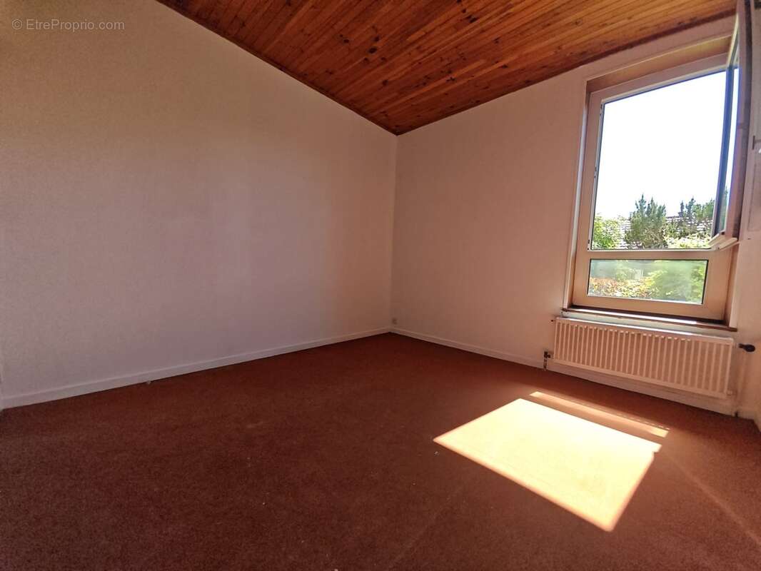QUETIGNY, maison de plain-pied 4 chambres - photo 11