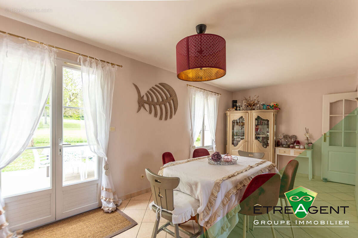 Maison à RONQUEROLLES