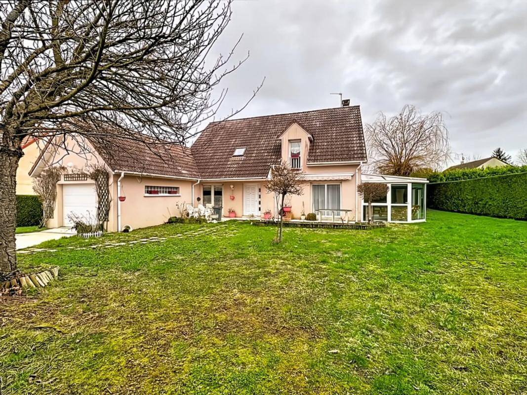 Maison à MAILLOT