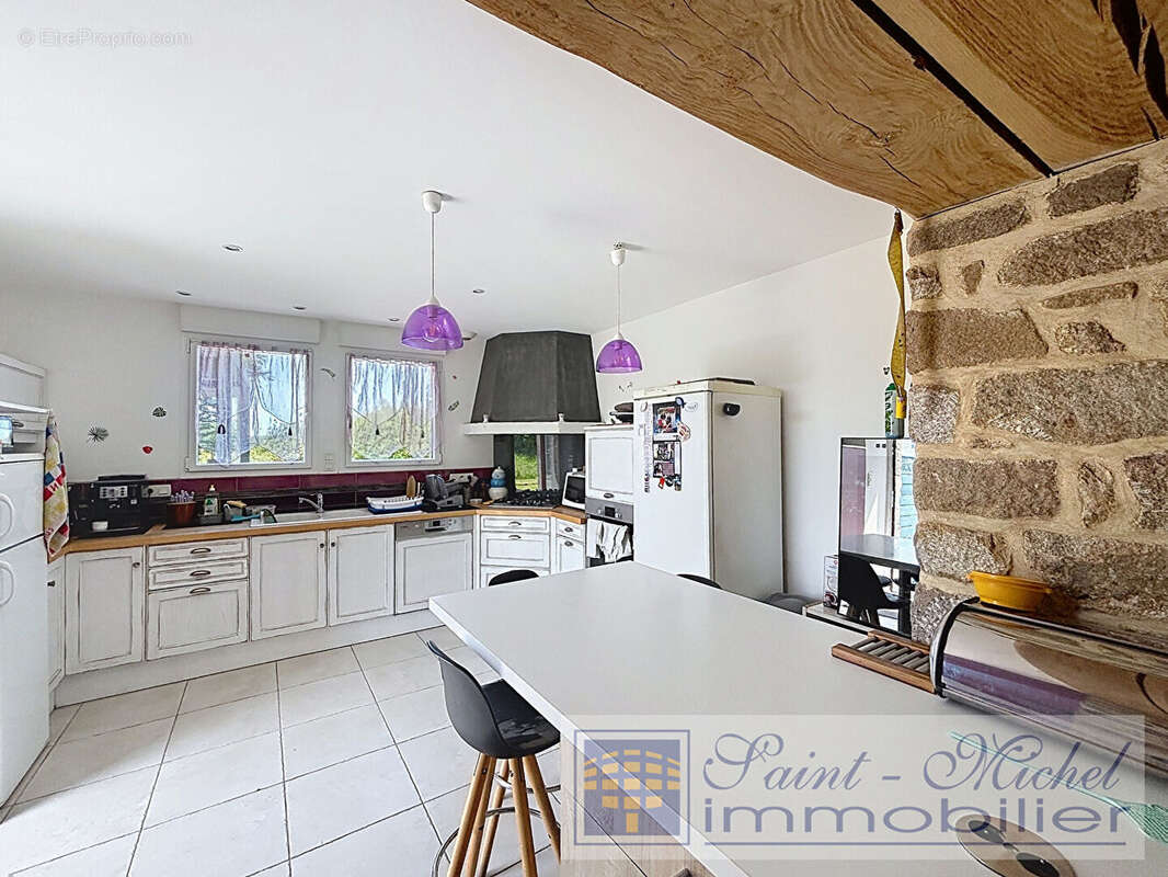Locunolé, maison en pierres avec de très beaux volumes - photo 7