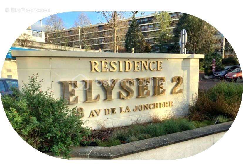 Appartement à LA CELLE-SAINT-CLOUD