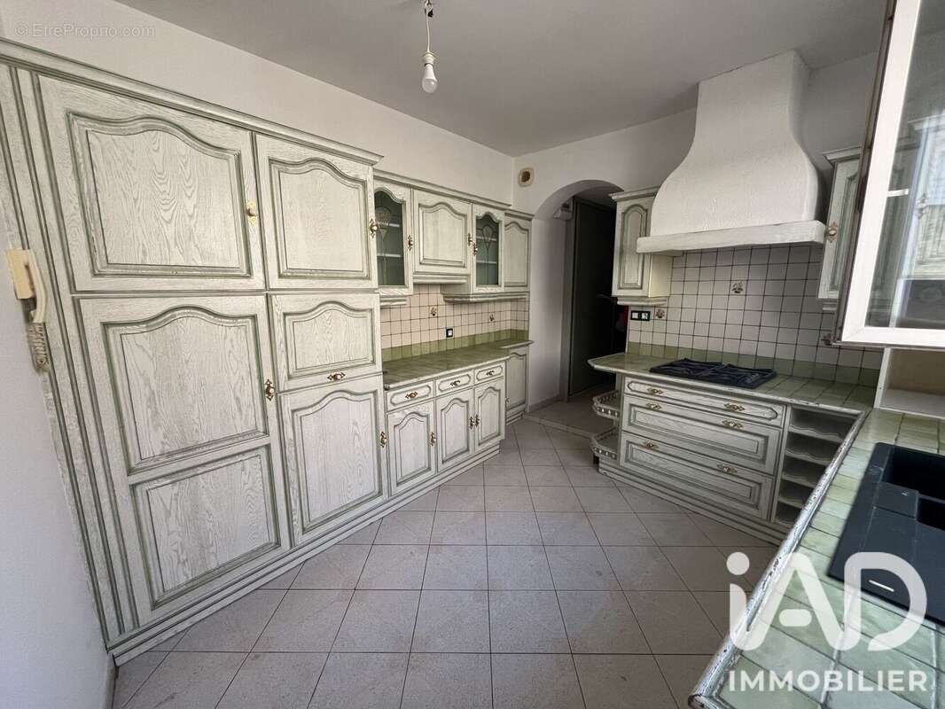 Appartement 245 m² à Denain  - photo 8