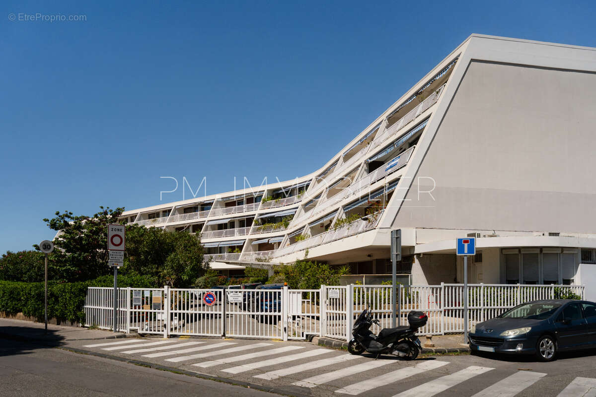 Appartement à MARSEILLE-8E