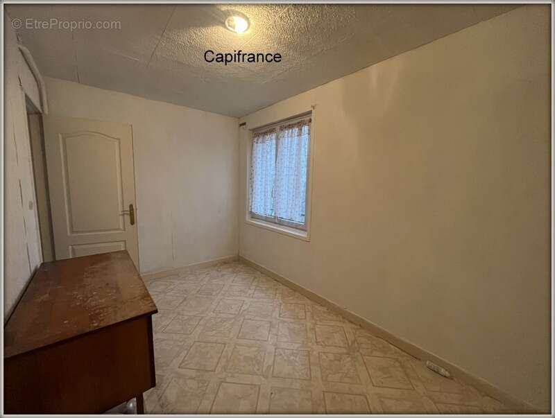 Appartement à CLICHY-SOUS-BOIS