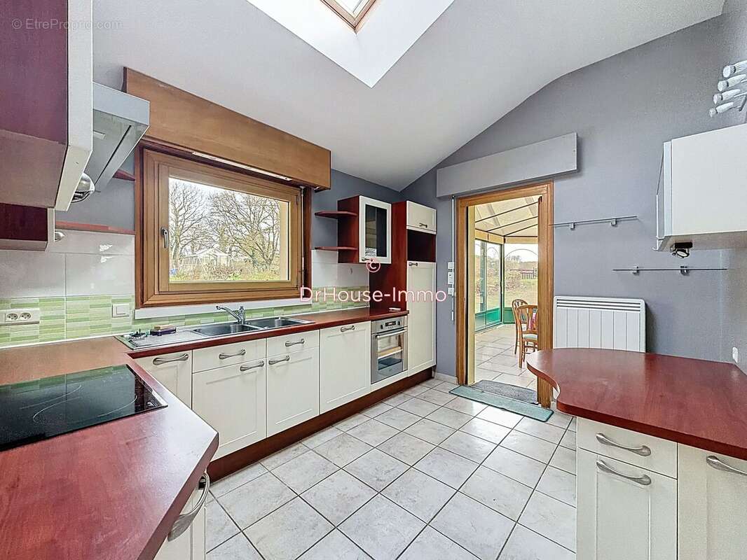 Maison 119 m² à Saint-Ave  - photo 11