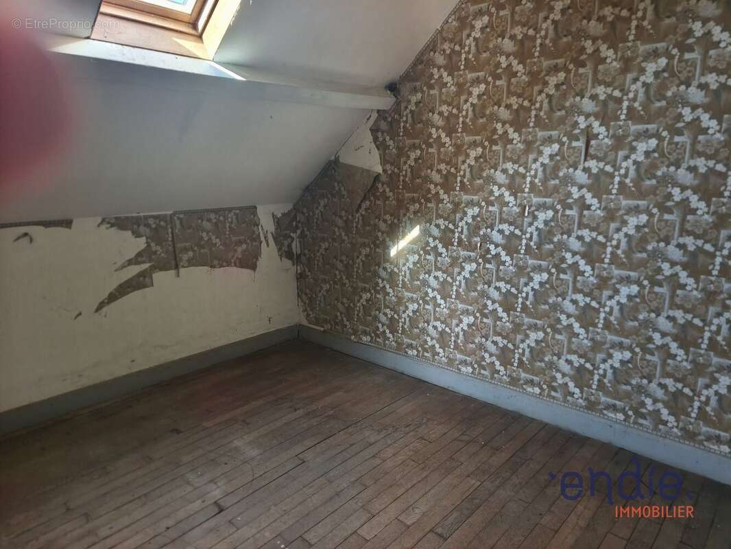 MURAT : maison de 9 pièces (152 m²) en vente - photo 9
