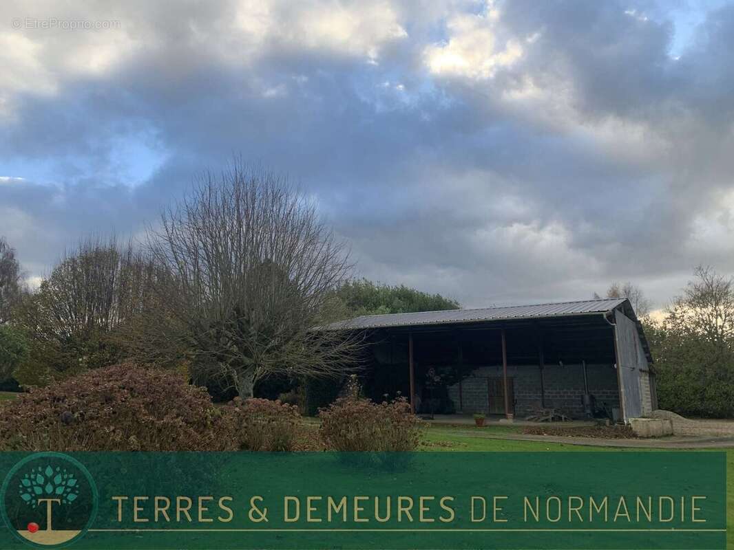 Maison à PONT-L&#039;EVEQUE