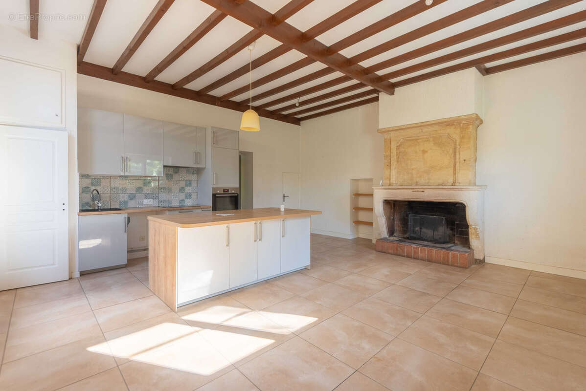 Maison à QUINSAC
