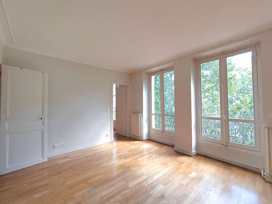 Appartement à PARIS-7E
