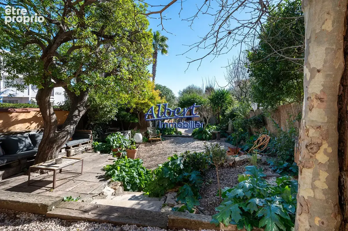Villa Sanary Sur Mer 8 pièce(s) 131.10 m2 - photo 3