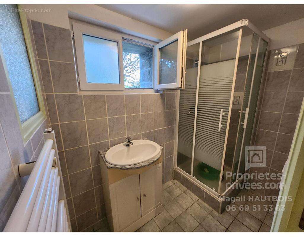 Maison à SAINT-HILAIRE-DU-HARCOUET