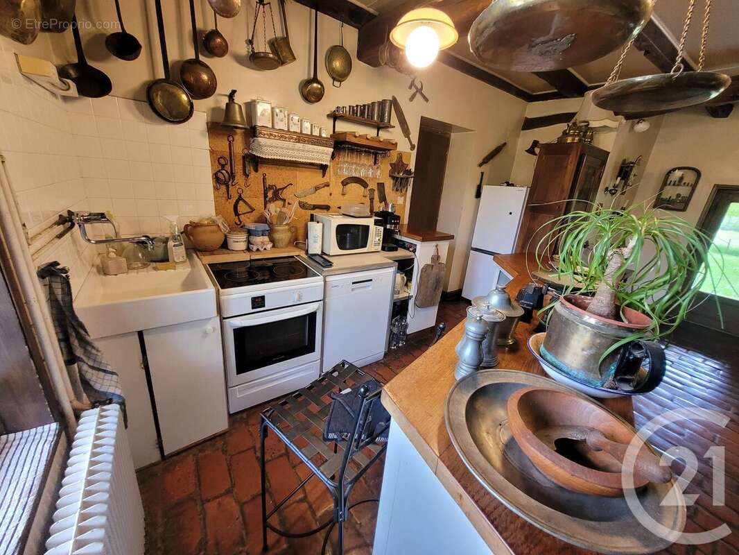 Maison à LA CHAPELLE-THECLE