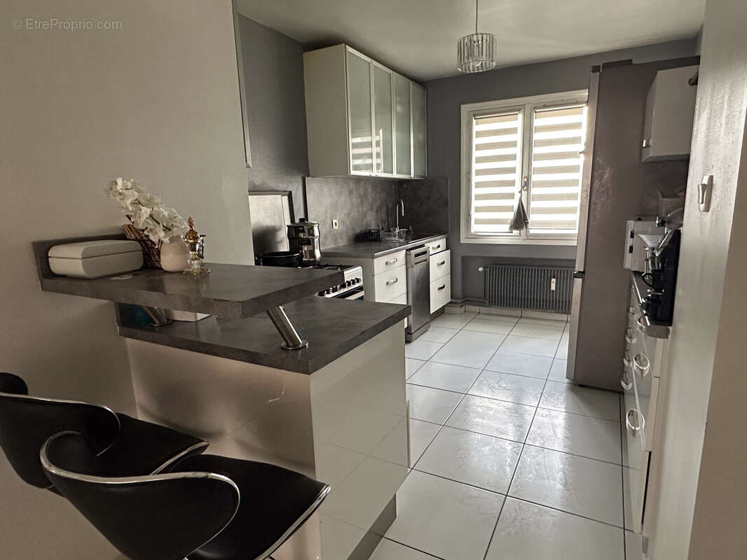 Appartement à SAINT-ETIENNE