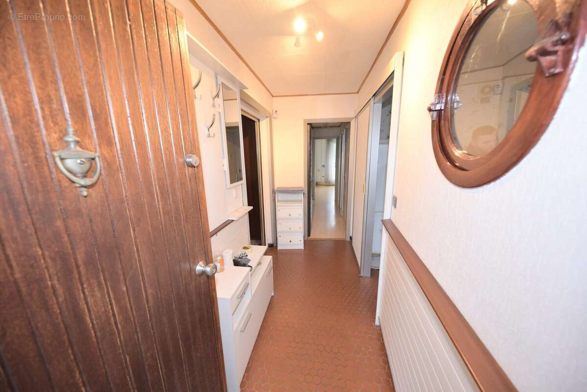 Appartement à COUBRON
