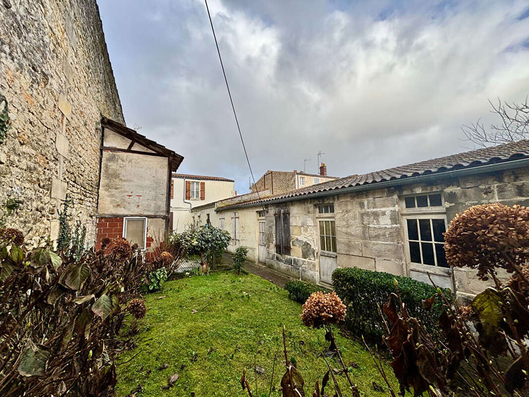Maison à ROCHEFORT