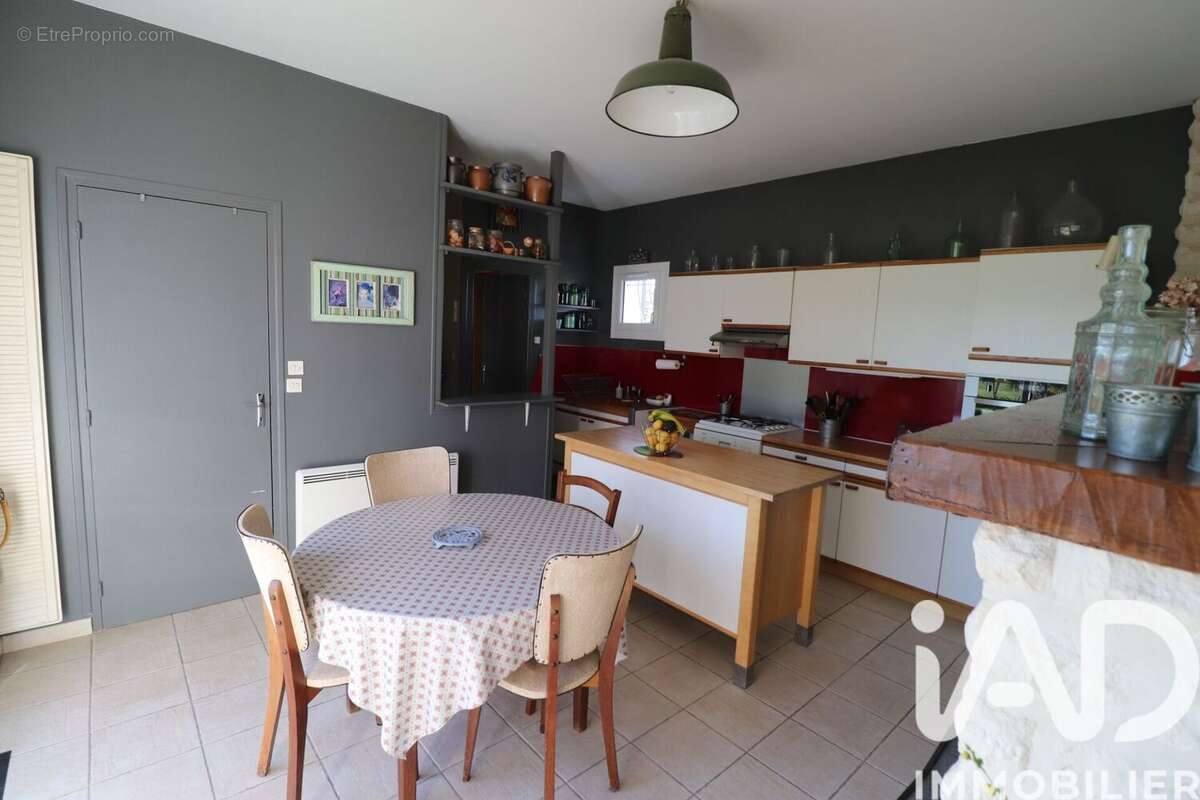 Photo 8 - Maison à MONTGUYON