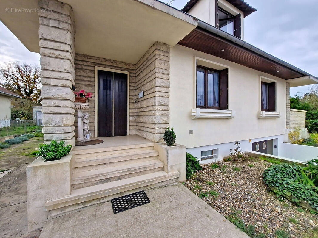 Maison à SAINT-CLAIR-SUR-EPTE