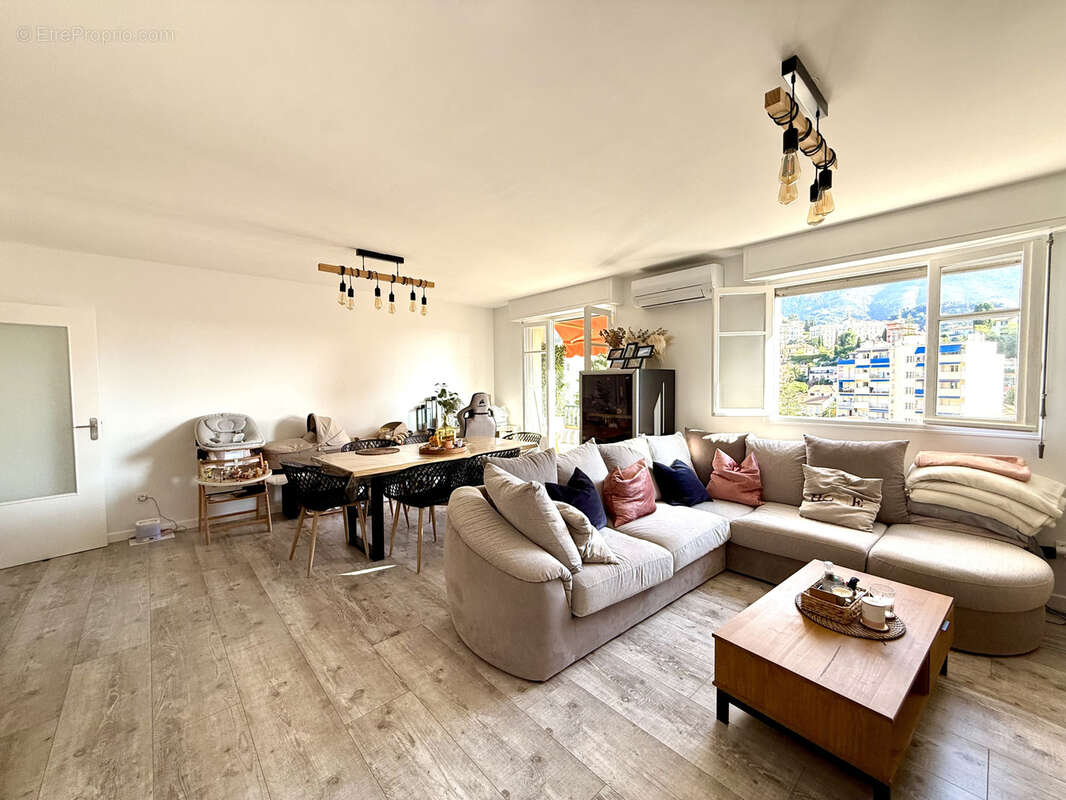 Appartement à MENTON