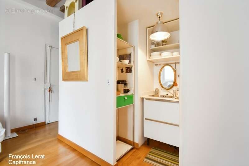 Studio à vendre - PARIS 7EME ARRONDISSEMENT (75) Rue Rousselet - 17,27 m2 - 320 000 € honoraires d'agence inclus - photo 4