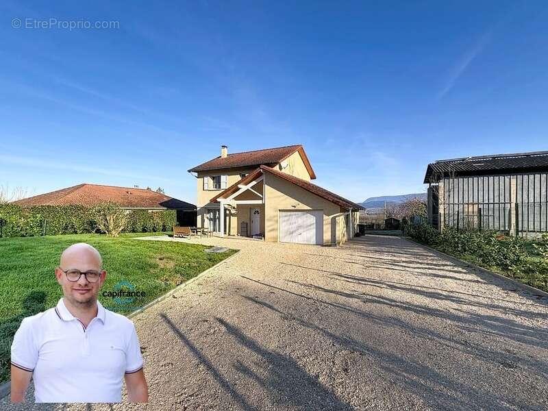 Maison à SAINT-JEAN-D&#039;AVELANNE