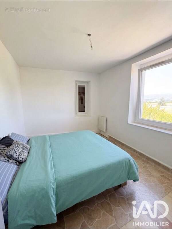Maison 105 m² à Chimilin  - photo 9