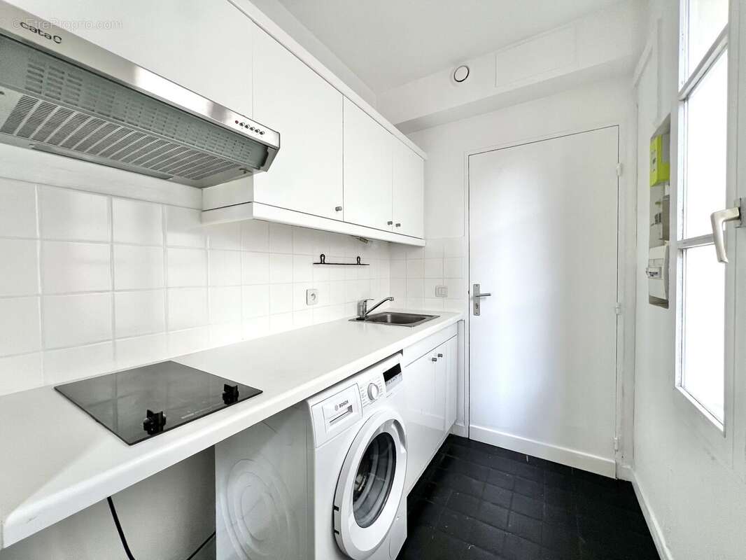Appartement à PARIS-10E