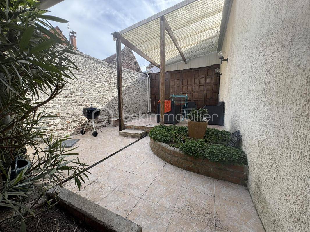 Maison à MONTIGNY-EN-GOHELLE