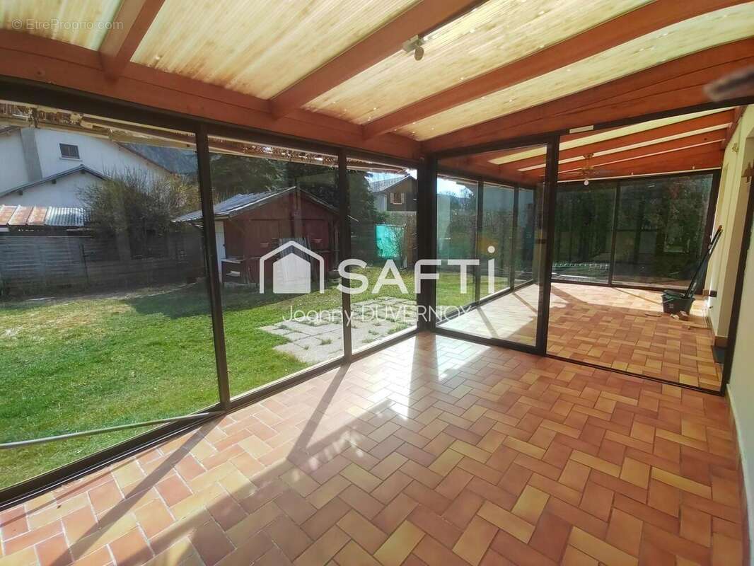Maison 131 m² à Saint-Jean-Saint-Nicolas  - photo 8