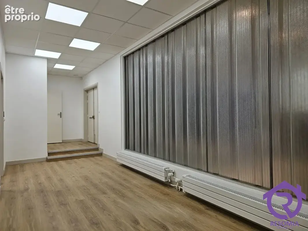 Local commercial Paris 15ème - 90 m2 - photo 2