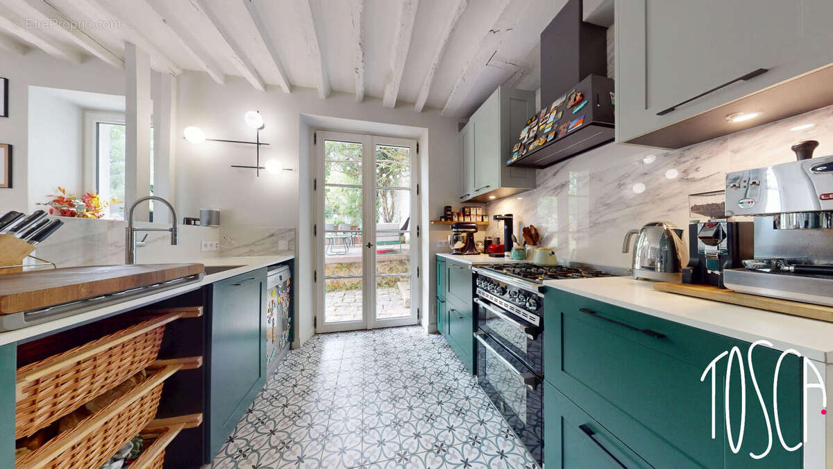 Maison à THIAIS