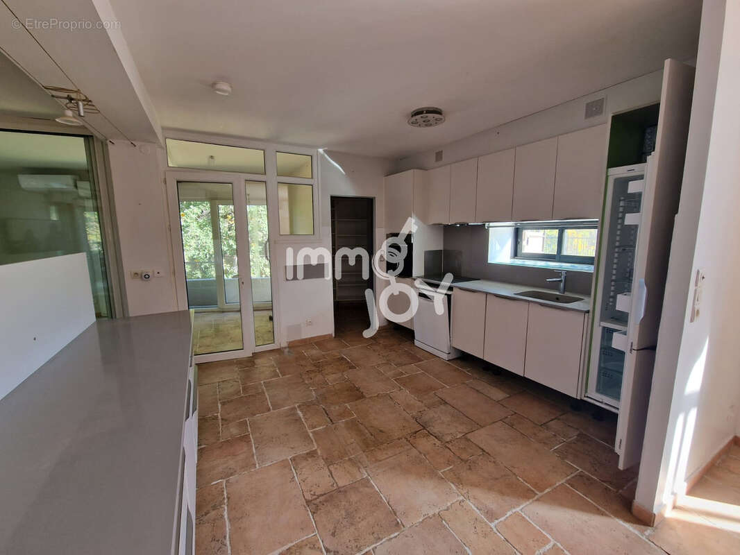 Maison à SERVIAN