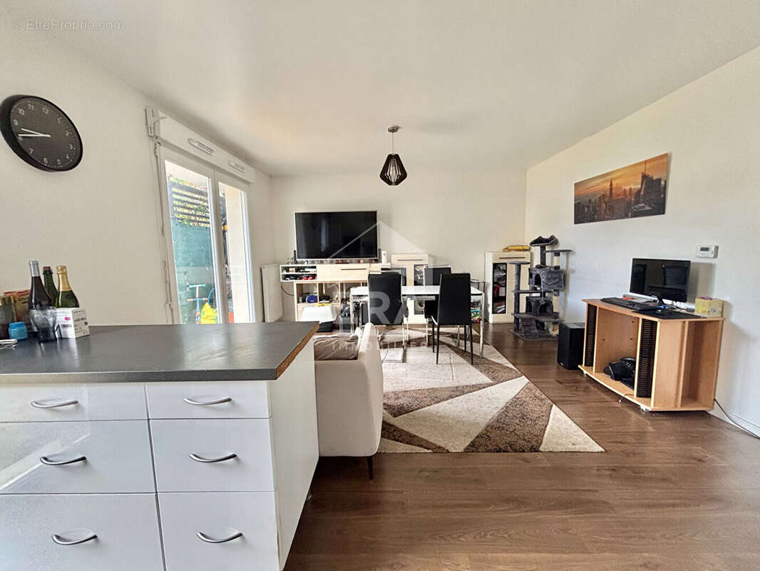 Appartement à FONTENAY-LE-VICOMTE