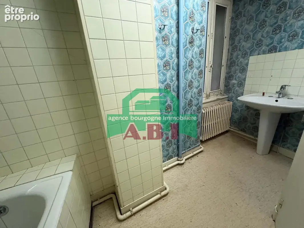 58, Mandat Exclusif - Brinon sur Beuvron commerces accessibles à pied - Grande Maison avec garage. - photo 9