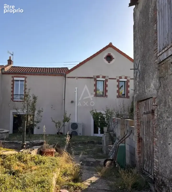 Maison de 6 pièces avec dépendances et terrain divisible - photo 2