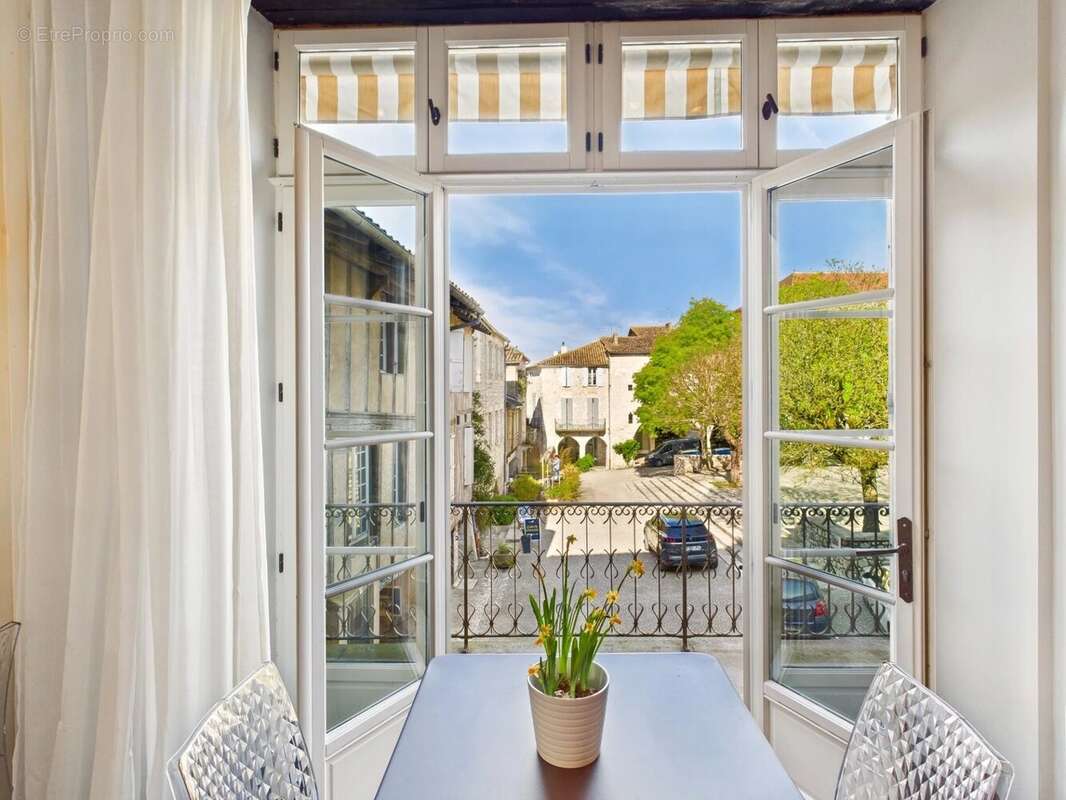 Appartement à MONFLANQUIN