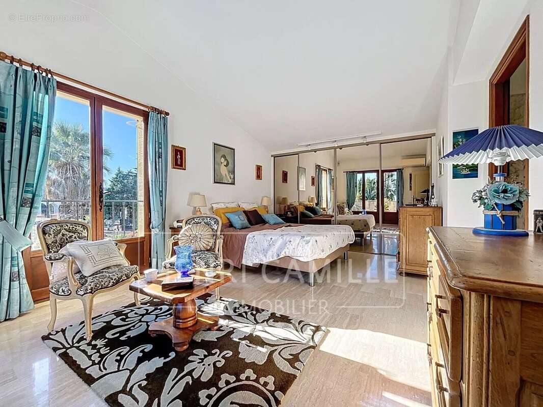 Maison à CANNES