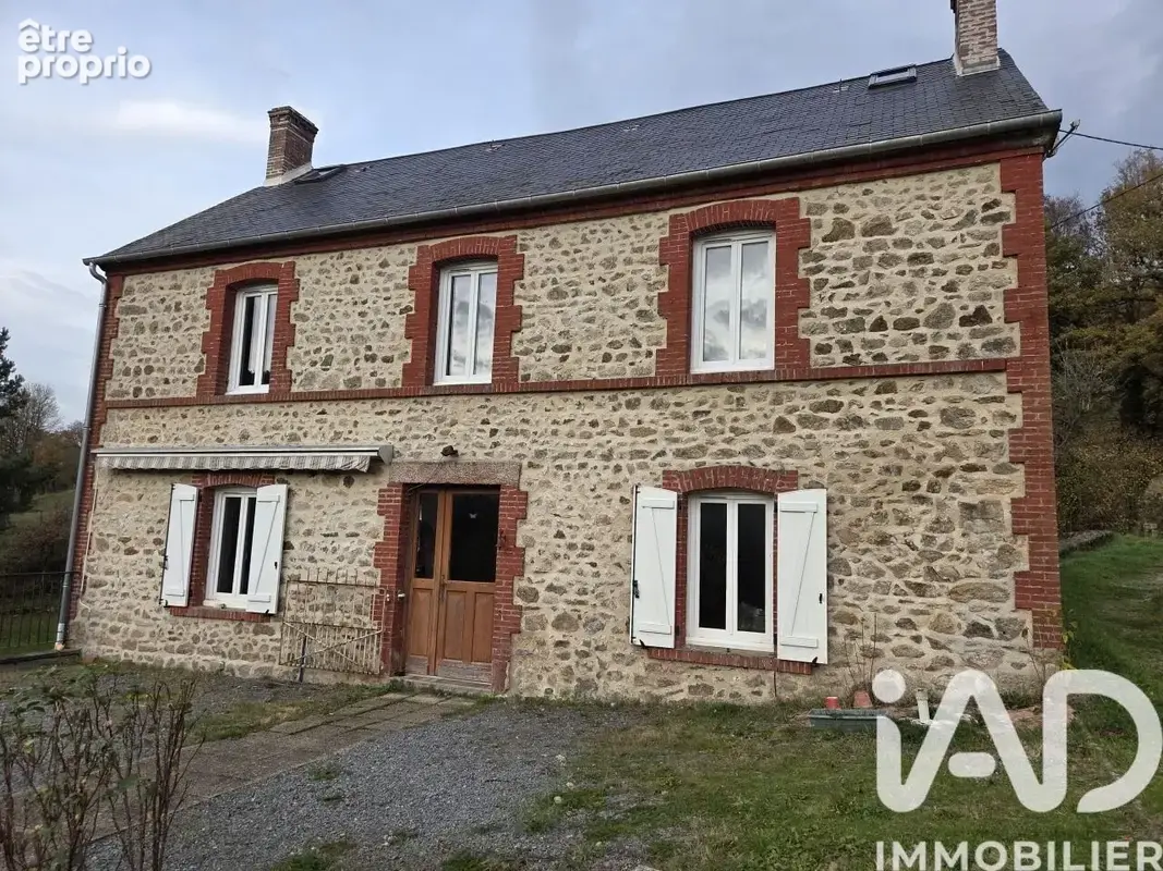 Photo 1 - Maison à CROZE