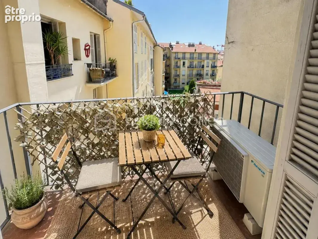 Nice carré d’or – rue de la buffa – étage élevé, balcon - photo 4