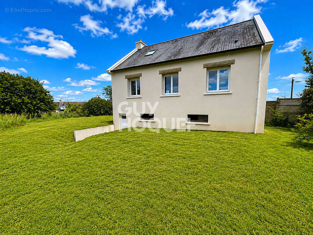 Maison à BAGUER-PICAN