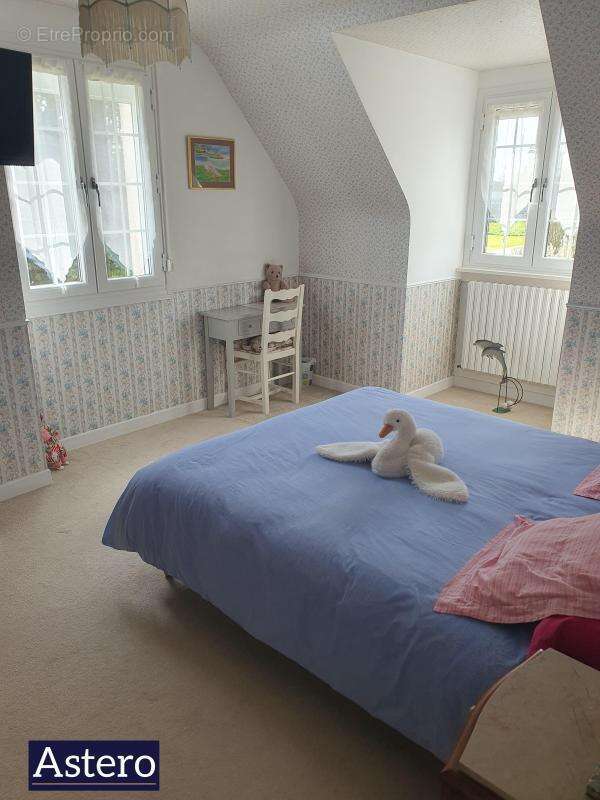 Maison à MENEAC