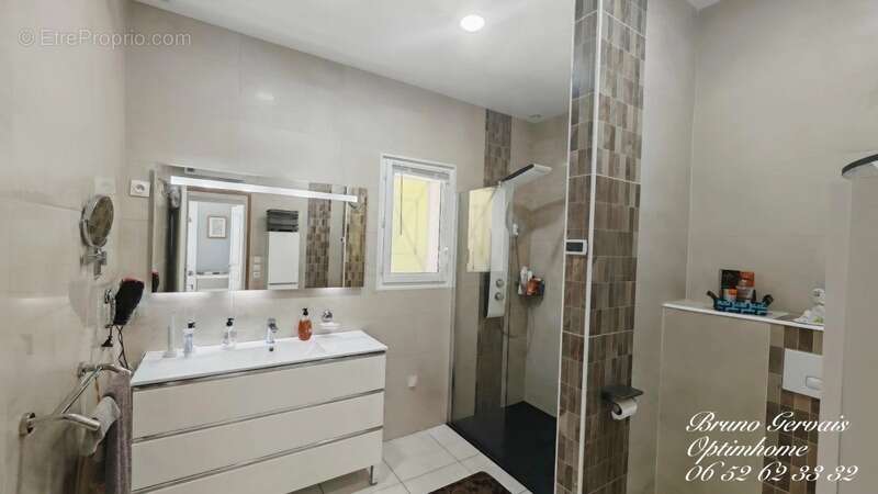 Maison à COURNONSEC