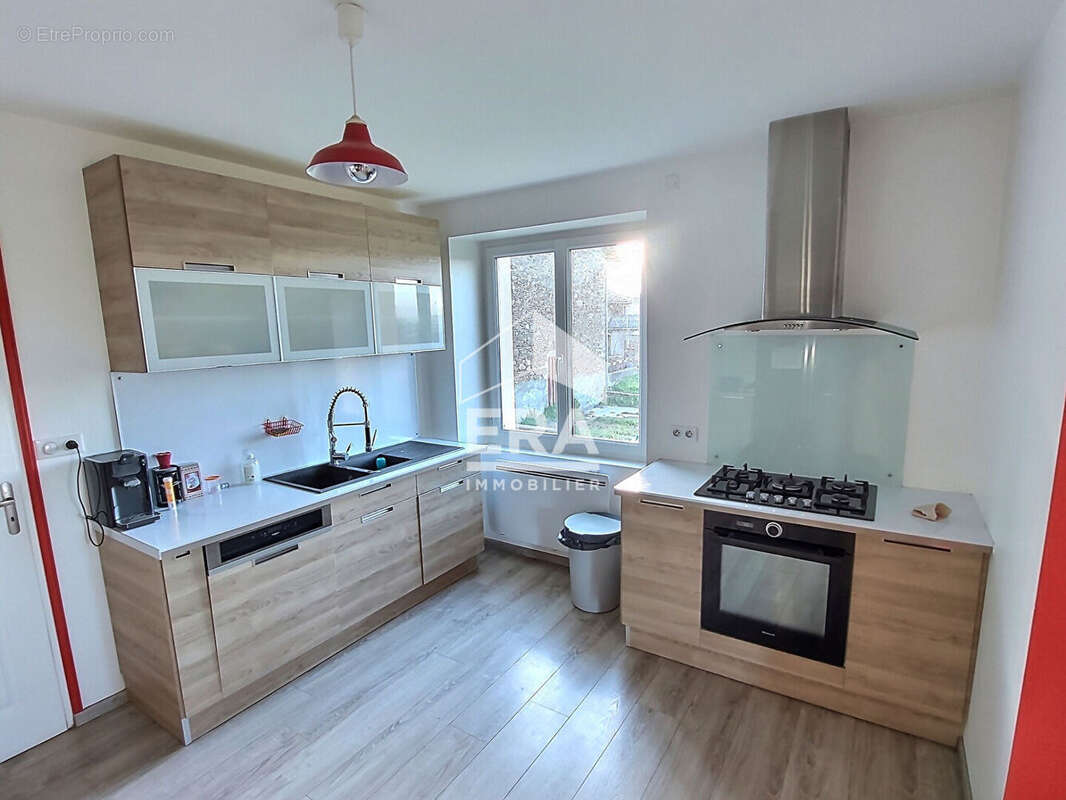 Maison à BAGNAC-SUR-CELE