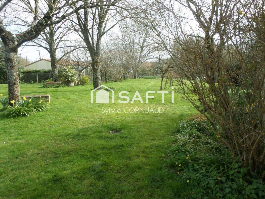 Photo 2 - Maison à SAINTES