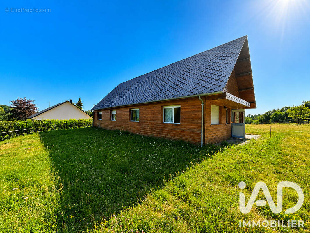 Maison 144 m² à Neuvic  - photo 3