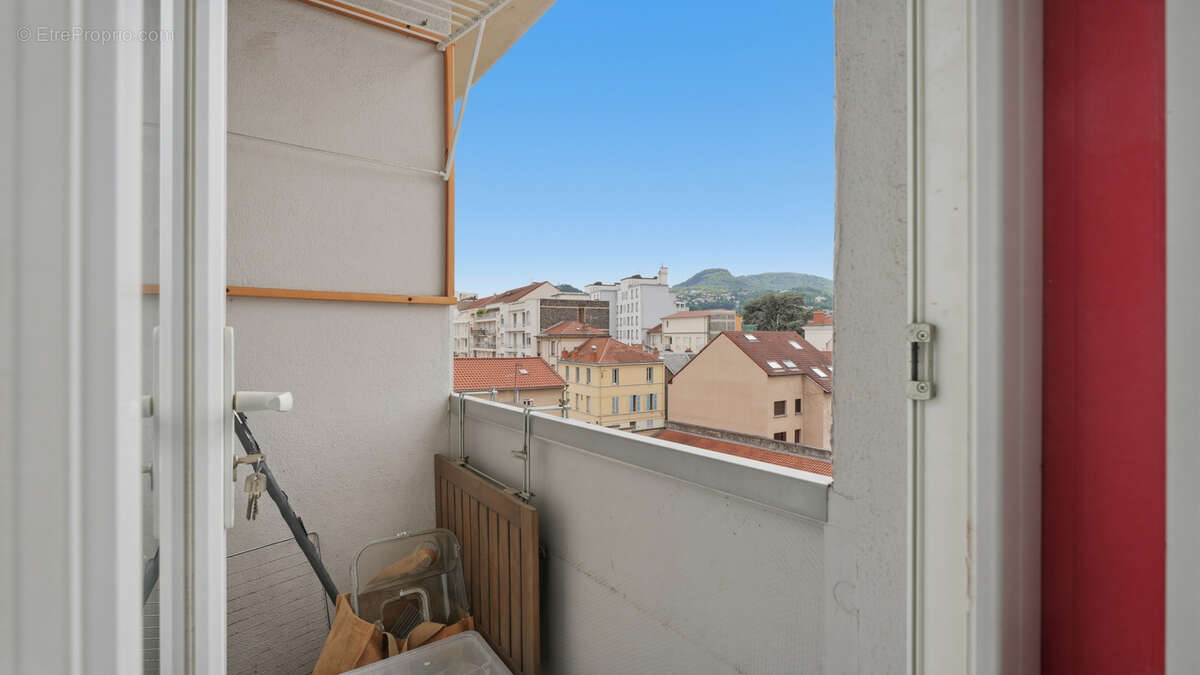 Appartement T3 quartier Bonnabeaud pour investisseur - photo 5