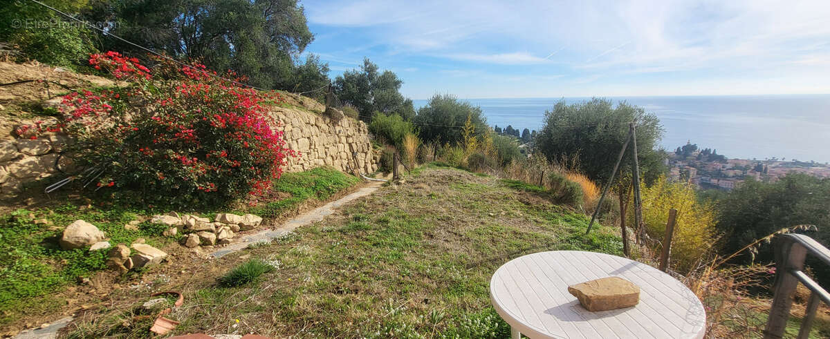 Appartement à MENTON