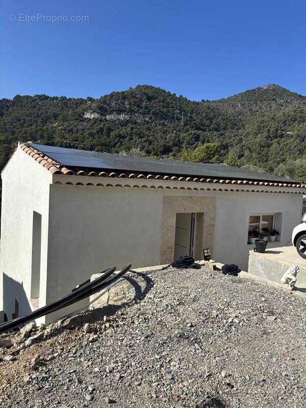 Maison à TOURRETTE-LEVENS